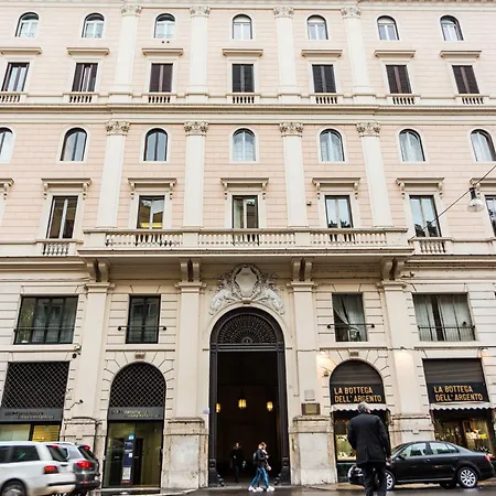 Queen Palace Suites-3